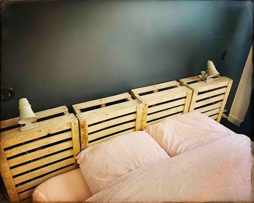 Typical Stylish Parisian Studio - Bastille Area Apartment 0*, Paris France